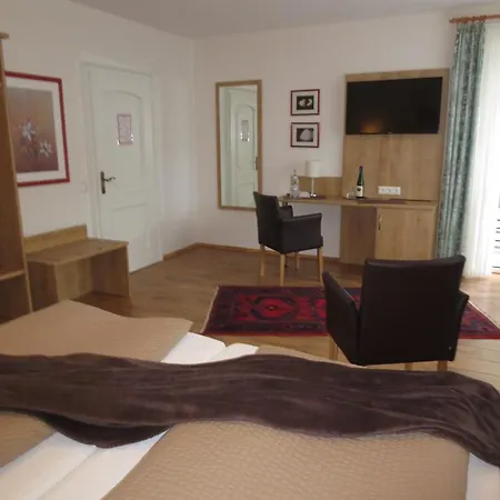 Wein & Gaestehaus Rosenlay 4*