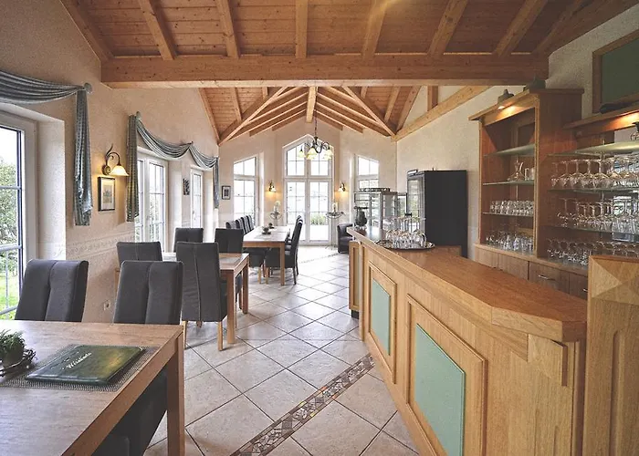 Wein & Gaestehaus Rosenlay 4* Lieser