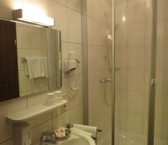 Vendégház Wein & Gaestehaus Rosenlay Lieser